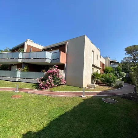 Un Coin De Tranquillite Non Loin De La