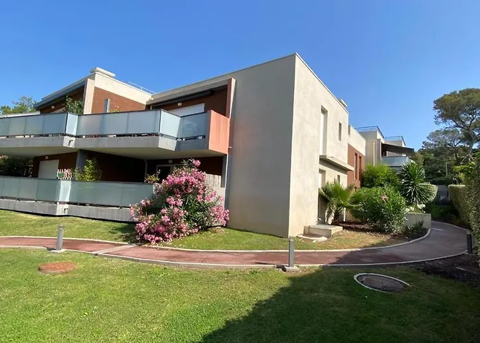 Un Coin De Tranquillite Non Loin De La