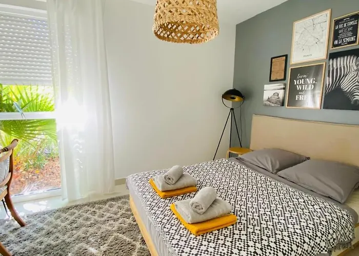 Un Coin De Tranquillite Non Loin De La Apartman